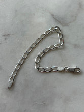 Load image into Gallery viewer, Vintage Sterling Silver Bracelet 7.75”
