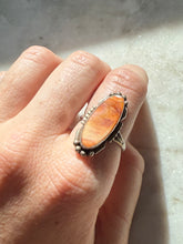 Load image into Gallery viewer, Spiny Oyster Vintage Sterling Silver Ring Size 9.25
