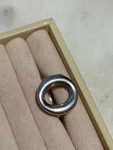 Load image into Gallery viewer, Tiffany &amp; Co. Elsa Peretti Sterling Ring Size 6
