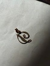 Load image into Gallery viewer, Vintage 14k Yellow Gold ‘D’ Initial Pendant
