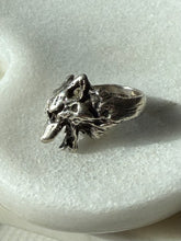 Load image into Gallery viewer, Vintage Wolf Sterling Silver Ring Size 5.5
