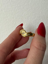 Load image into Gallery viewer, Vintage Flush Set Diamond 18k Gold Ring Size 7
