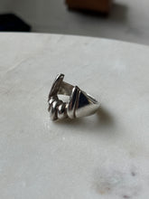 Load image into Gallery viewer, Vintage Solid Sterling Silver Ring Size 9
