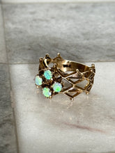 Load image into Gallery viewer, Vintage Solid 14k Gold Opal Ring
