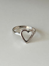 Load image into Gallery viewer, Vintage Sterling Silver Heart Cutout Ring Size 8

