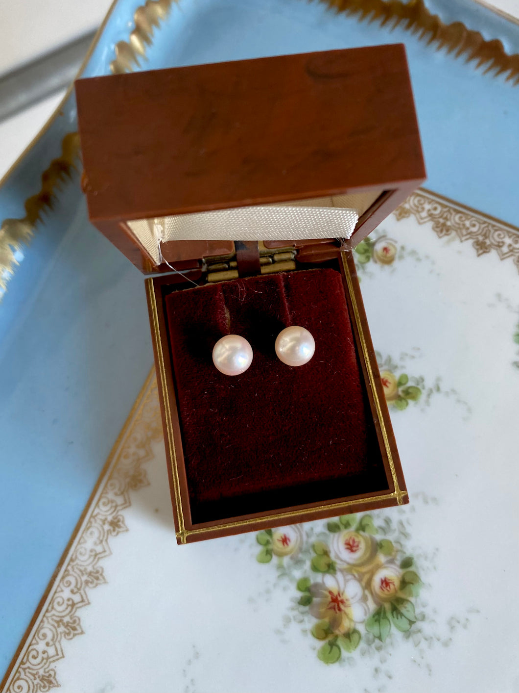 Pearl 14k Gold Post Back Earrings