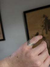 Load image into Gallery viewer, Chevron Sterling Silver Ring Size 5.25
