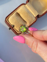 Load image into Gallery viewer, Peridot Vintage Gold Vermeil Ring
