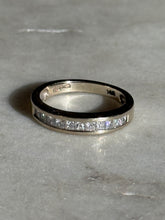 Load image into Gallery viewer, Vintage Natural Diamond 14k Gold Ring
