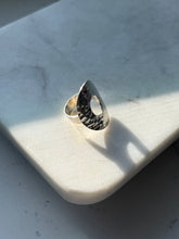 Load image into Gallery viewer, Vintage Hammered Sterling Silver Modernist Ring Size 9
