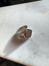 Load image into Gallery viewer, Israel Sterling Silver &amp; Copper Ring Size
