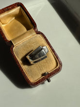 Load image into Gallery viewer, Chunky Sterling Silver Ring Size 7
