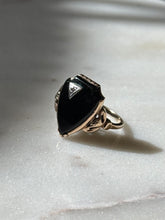 Load image into Gallery viewer, Vintage Black Onyx 10k Gold Ring Size 6

