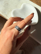 Load image into Gallery viewer, Vintage Solid Sterling Ring Size 8
