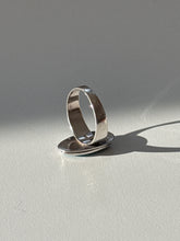 Load image into Gallery viewer, Vintage Turquoise Sterling Silver Ring Size 5
