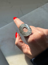 Load image into Gallery viewer, Vintage Hammered Sterling Silver Modernist Ring Size 9
