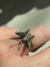 Load image into Gallery viewer, Abalone Butterfly Vintage Sterling Silver Ring
