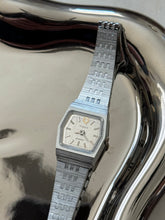 Load image into Gallery viewer, Vintage Timex Silver Tone Wrist Watch 7”

