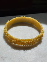 Load image into Gallery viewer, Vintage 1940s Carved Celluloid Floral Bangle Bracelet
