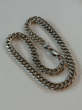 Load image into Gallery viewer, Vintage Double Curb Link Sterling Silver Chain 15.5”
