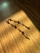 Load image into Gallery viewer, Vintage Italian 14k Yellow Gold Flower Bracelet
