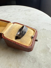 Load image into Gallery viewer, Floral Sterling Silver Ring
