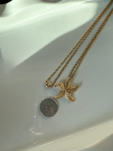 Load image into Gallery viewer, Vintage Starfish Gold Plated Necklace
