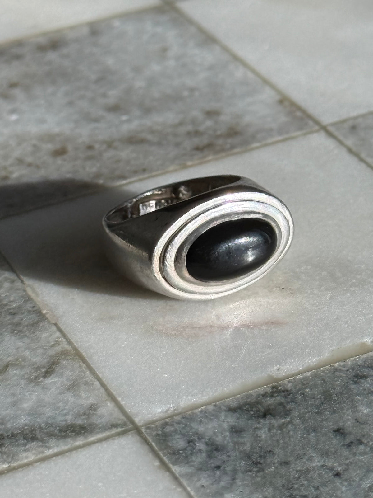Black Onyx 950 Silver Ribbed Ring Size 10