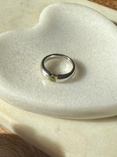 Load image into Gallery viewer, Peridot Sterling Silver Ring Size 8
