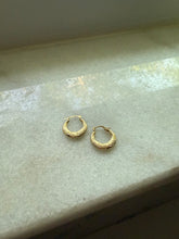 Load image into Gallery viewer, Floral Etched 14k Yellow Gold Mini Hoops
