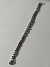 Load image into Gallery viewer, Vintage Sterling Silver Bracelet 7.75”
