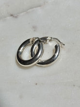 Load image into Gallery viewer, Italian Tubular Sterling Silver Hoops
