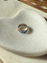 Load image into Gallery viewer, Vintage Enamel Sterling Silver Band Size 5.75
