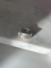 Load image into Gallery viewer, Solid Sterling Silver Quartz Ring Size 9
