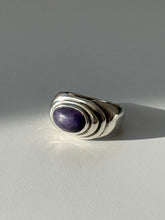 Load image into Gallery viewer, Vintage Ribbed Charoite Sterling Silver Ring Size 6.25

