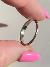 Load image into Gallery viewer, 14k White Gold Diamond Band Ring
