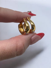 Load image into Gallery viewer, Gold Vermeil Vintage Mini Hoop Earrings
