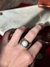 Load image into Gallery viewer, Silpada Mermaid Pearl Sterling Silver Ring Size 8
