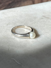 Load image into Gallery viewer, Vintage Pearl Sterling Silver Ring Size 7.75

