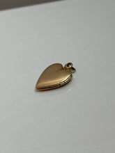 Load image into Gallery viewer, Starburst Set Diamond 14k Gold Heart Locket
