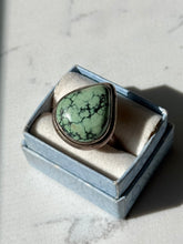 Load image into Gallery viewer, Variscite Sterling Silver Ring Size 9
