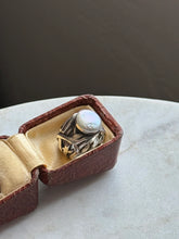 Load image into Gallery viewer, Silpada Mermaid Pearl Sterling Silver Ring Size 8

