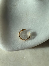 Load image into Gallery viewer, Vintage Heart 14k Yellow Gold Toe Ring
