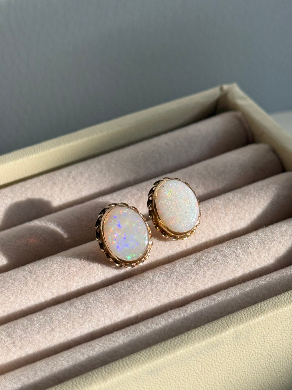 Vintage 14k Gold Opal Earrings