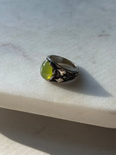 Load image into Gallery viewer, Vintage Sterling Silver Ring Size 7
