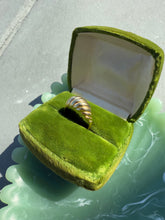 Load image into Gallery viewer, Scalloped Dome 14k Yellow Gold Ring Size 8
