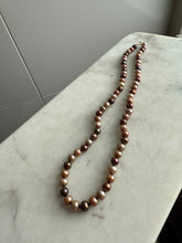 Load image into Gallery viewer, Vintage Pearl Strand 14k Gold Necklace 18”
