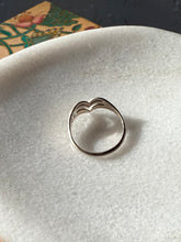 Load image into Gallery viewer, Vintage Chevron Sterling Silver Ring Size 7.25
