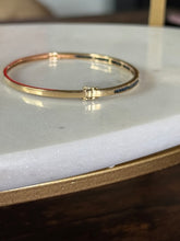 Load image into Gallery viewer, Vintage Princess Cut Natural Blue Sapphire 14k Yellow Gold Bangle Bracelet
