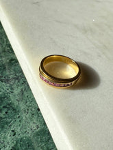 Load image into Gallery viewer, Vintage Solid 18k Gold Pink Sapphire Ring Size 8
